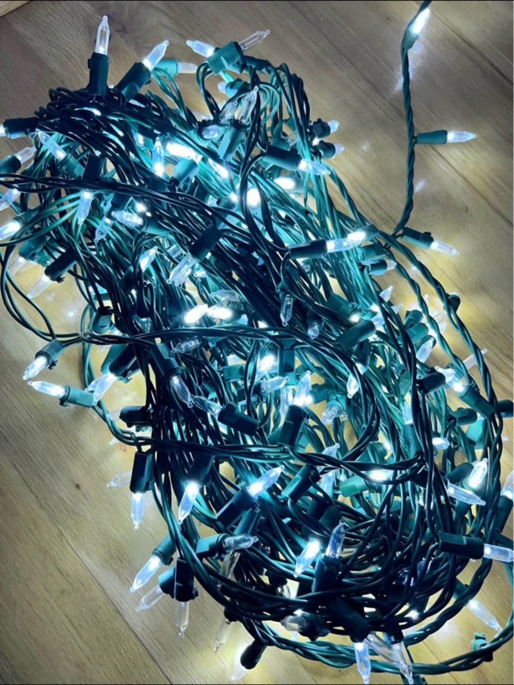 Target 35' White LED Mini String Lights on Green Wire GUC 🌲